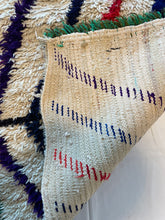Load image into Gallery viewer, 3001 Moroccan Azilal Style with ZigZag Chevron Pattern