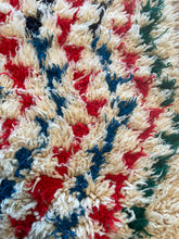 Load image into Gallery viewer, 3013 Moroccan Berber/ Beni Ourain Influenced  with Abstract zigzag and chevron like marks