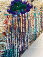 Load image into Gallery viewer, 3016 Moroccan Berber - Boucherouite/Azilal Crossover style with Vertical central column of Stacked Diamond Medallions.