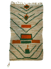 Load image into Gallery viewer, 3021 Moroccan Berber/ Tribal Azilal/Beni Orain crossover style with Stacked chevron patter with central totemic column of geometric symbols