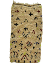 Load image into Gallery viewer, 3035 Morocco/ Middle Atlas/ Beni Ourain Influenced Berber with Scattered talismanic motifs/ with small crosses/ chevrons/ and abstract glyphs