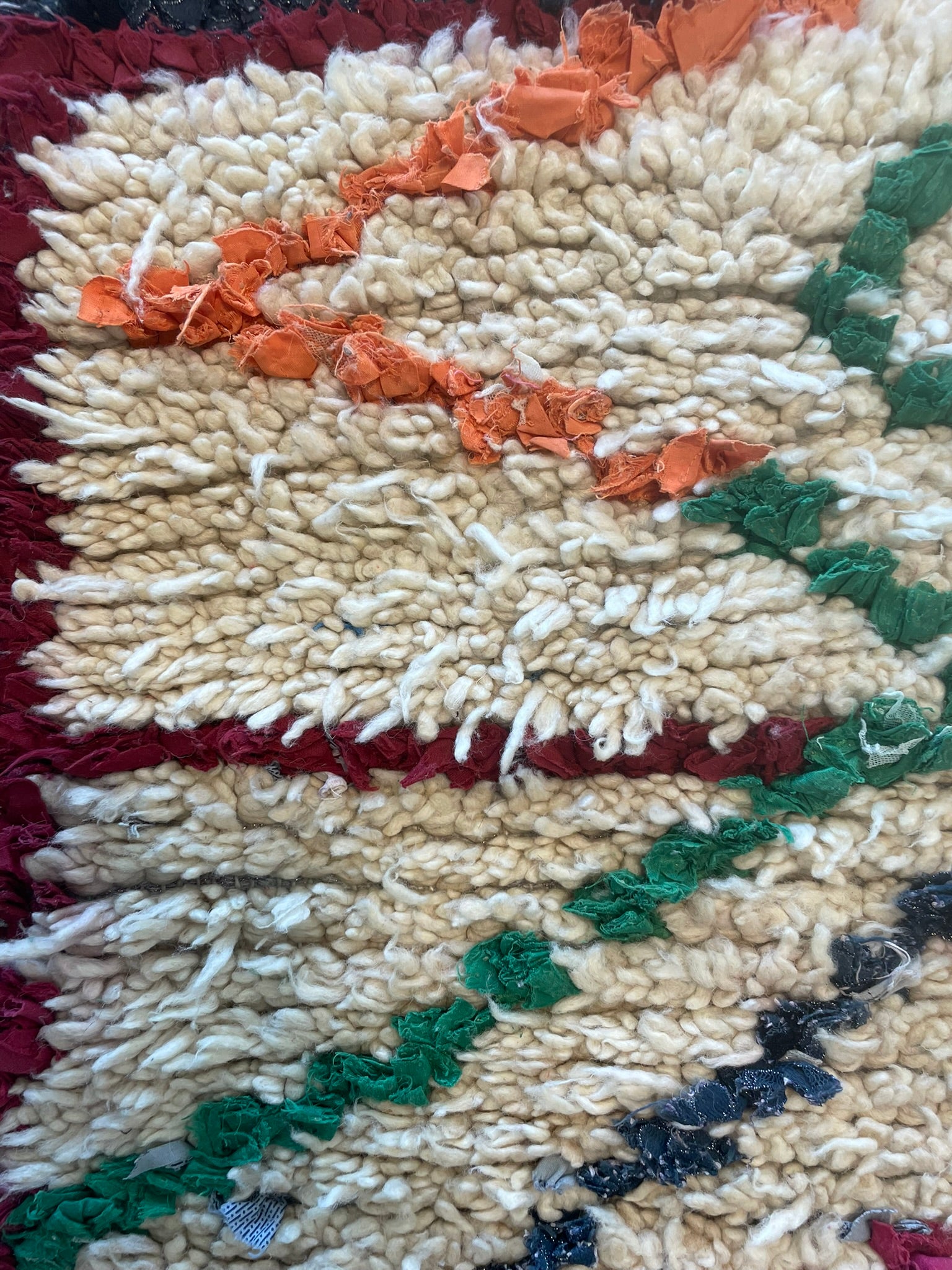 3044 Morocco Berber/ Boucherouite Style  with Repeating diamond motifs/ with zigzag/chevron lines