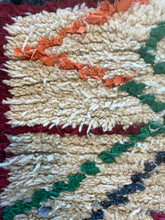 Load image into Gallery viewer, 3044 Morocco Berber/ Boucherouite Style  with Repeating diamond motifs/ with zigzag/chevron lines