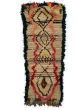 Load image into Gallery viewer, 3062 Morocco/ Central High Atlas/ Azilal Province  with Vertical Medallion Chain/ Stepped Geometric Motifs