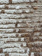 Load image into Gallery viewer, 3064 Morocco Middle Atlas/ Berber Tribe Style with Stacked Lozenge/diamond medallions/ flanked by zigzag strips