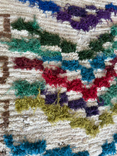 Load image into Gallery viewer, 3102 Morocco High Atlas Berber Pile Rug/ Azilal Style/ Boucherouite-influenced with Chevron/ Stacked V motifs/ Abstract geometric tribal pattern