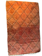 Load image into Gallery viewer, 3113 Morocco / High Atlas/ Hanbel Style  with All-over Diamond Lattice/ Nested concentric diamonds/ trellis pattern.