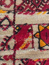 Load image into Gallery viewer, 3121 Morocco/ High Atlas/ Oued Zem Influence with Horizontal Panel Composition/ Large Central Diamond Medallions/ Chevron Motif