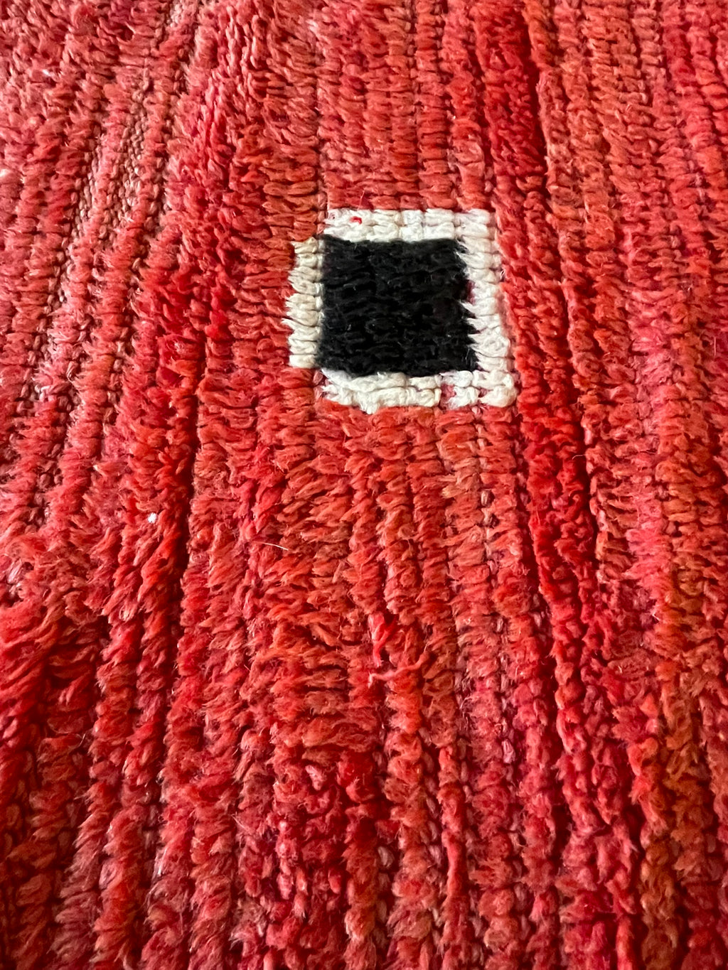 3138 Morocco / Boujad / Central Morocco / Red  / burgundy / Black