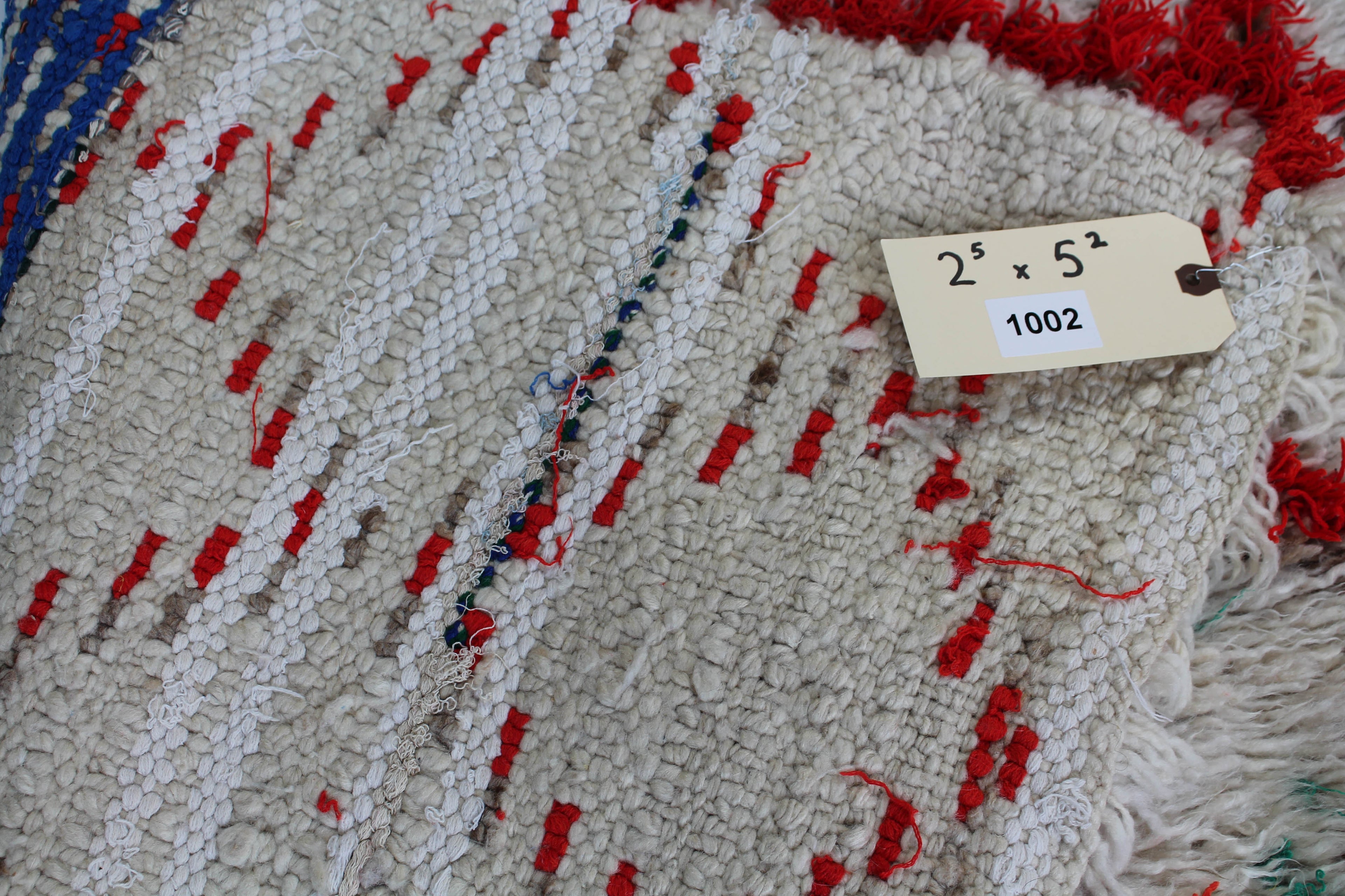 1002 HighAtlas with Cream/Red Diamonds Pattern