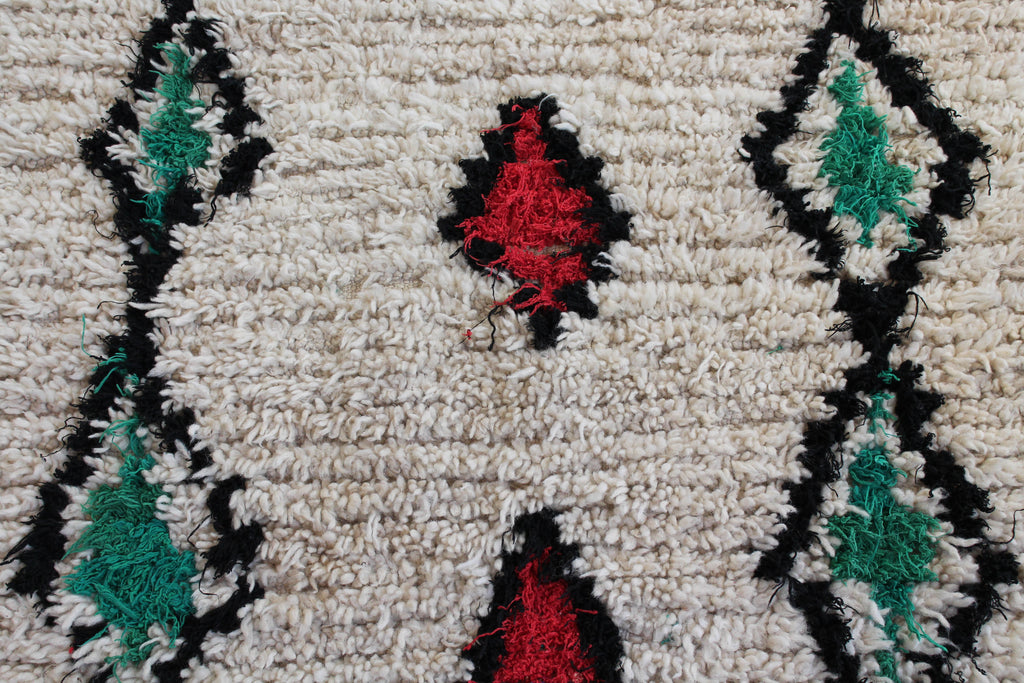 1034 HighAtlas with cream w black/red/green diamonds Pattern (P5)