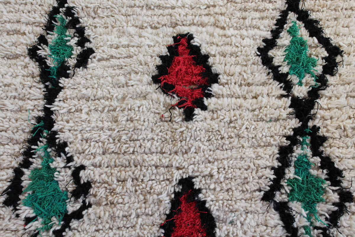 1034 HighAtlas with cream w black/red/green diamonds Pattern (P5)