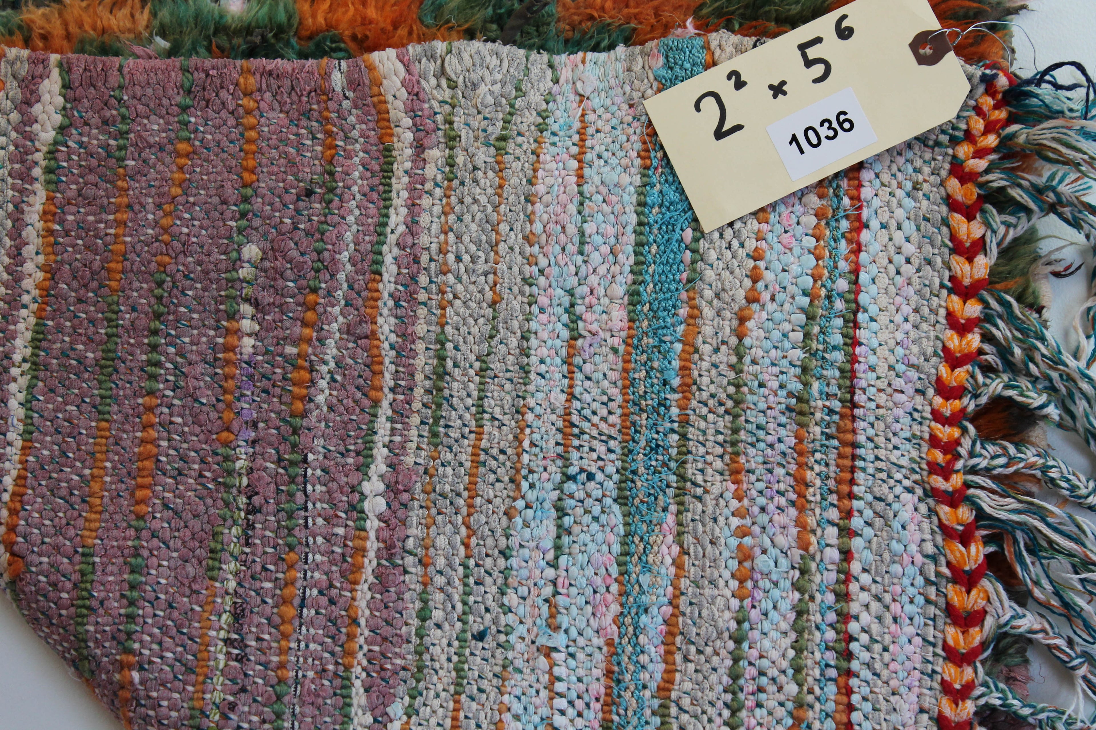 1036 Moulouya with green/orange V pattern w multi-color frills Pattern