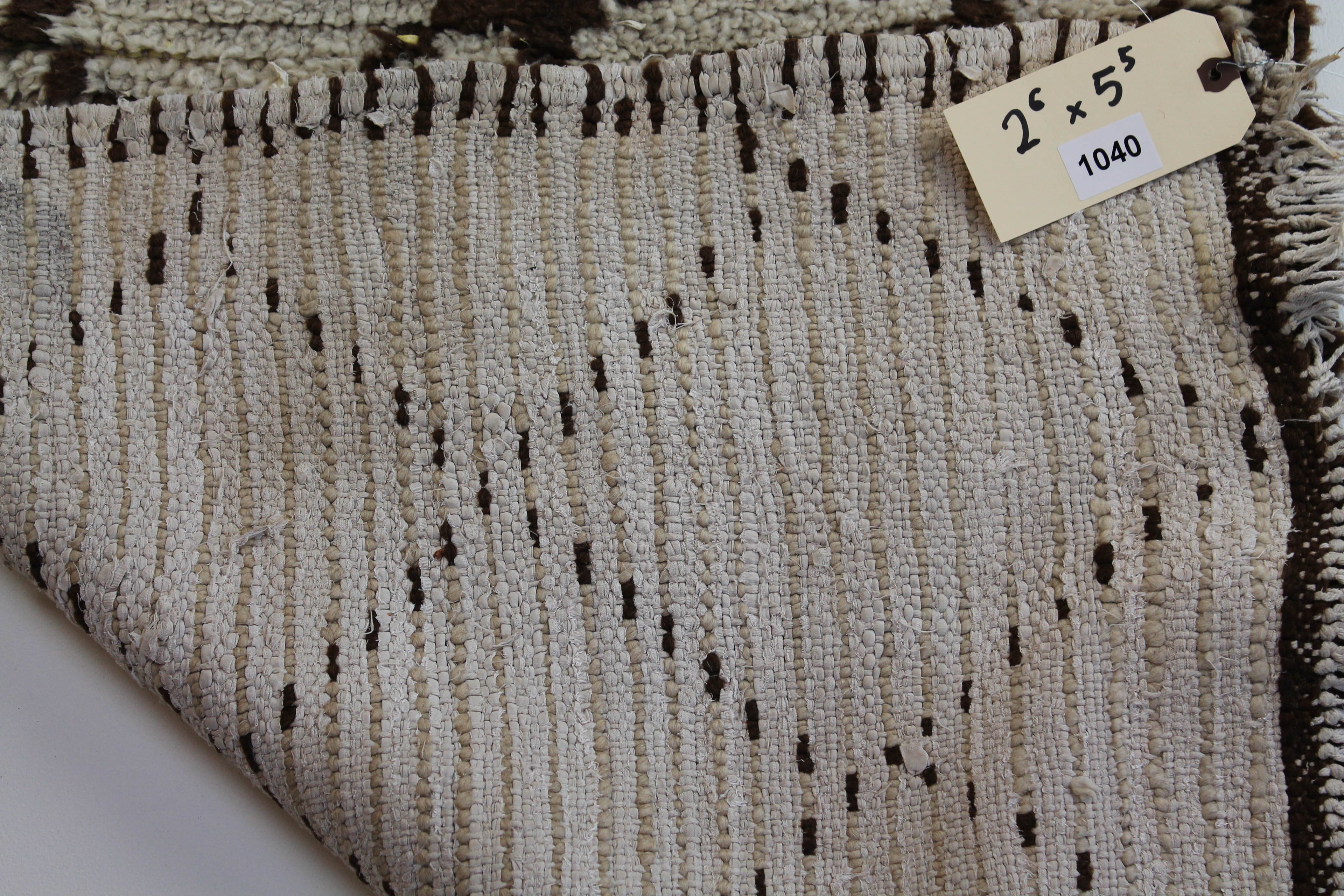 1040 HighAtlas with cream brown diamonds/zig-zags w orange dots Pattern