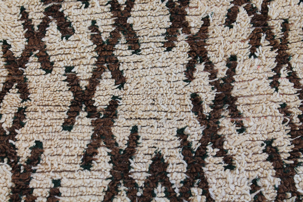 1061 HighAtlas with Taupe/Brown/Green Diamonds and X's Pattern (P20)
