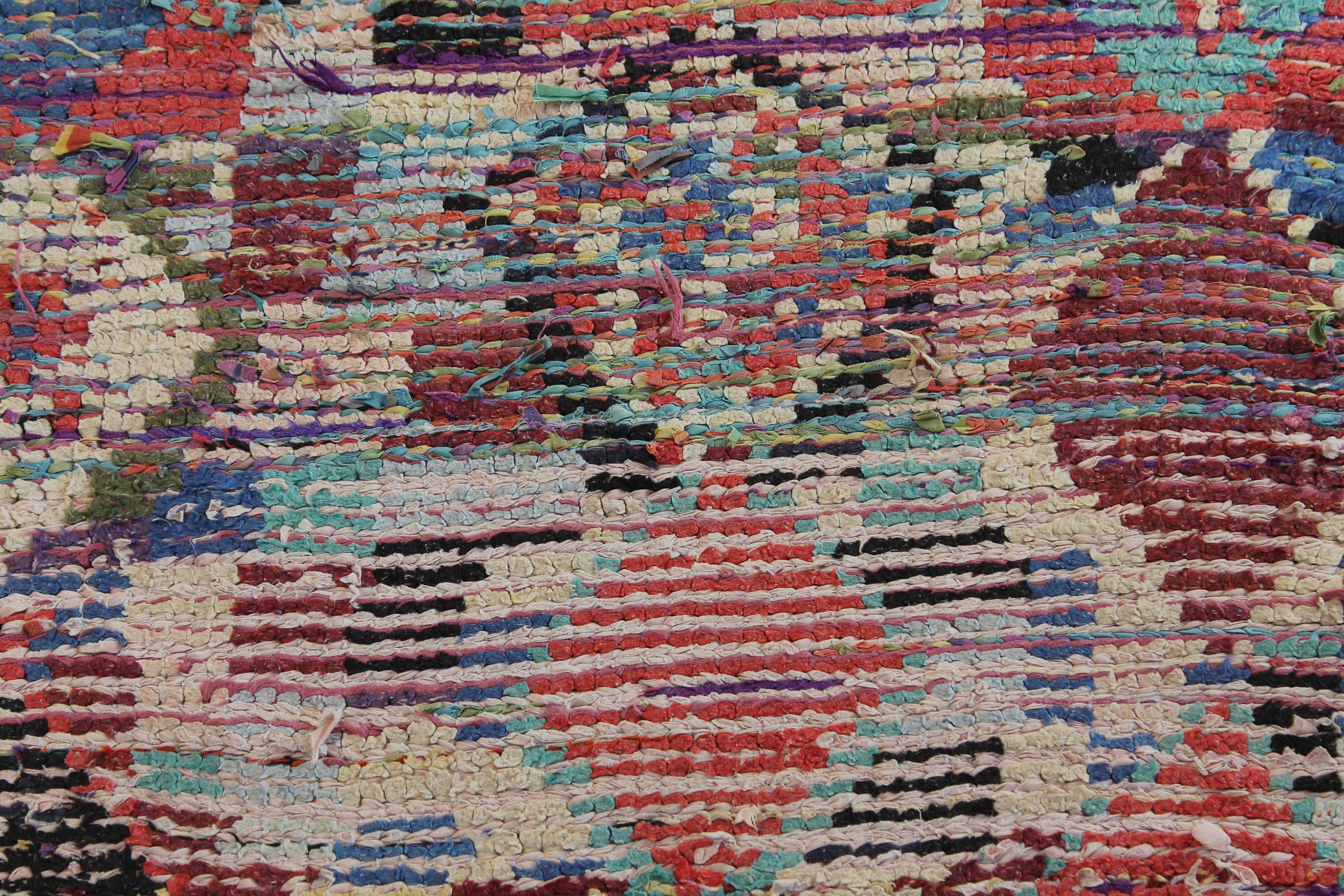 1068 HighAtlas with Multi-color Diamonds and Checkerboards Pattern