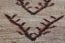 Load image into Gallery viewer, 1074 HighAtlas with Taupe/Charcoal/Red Antler&#39;s Pattern