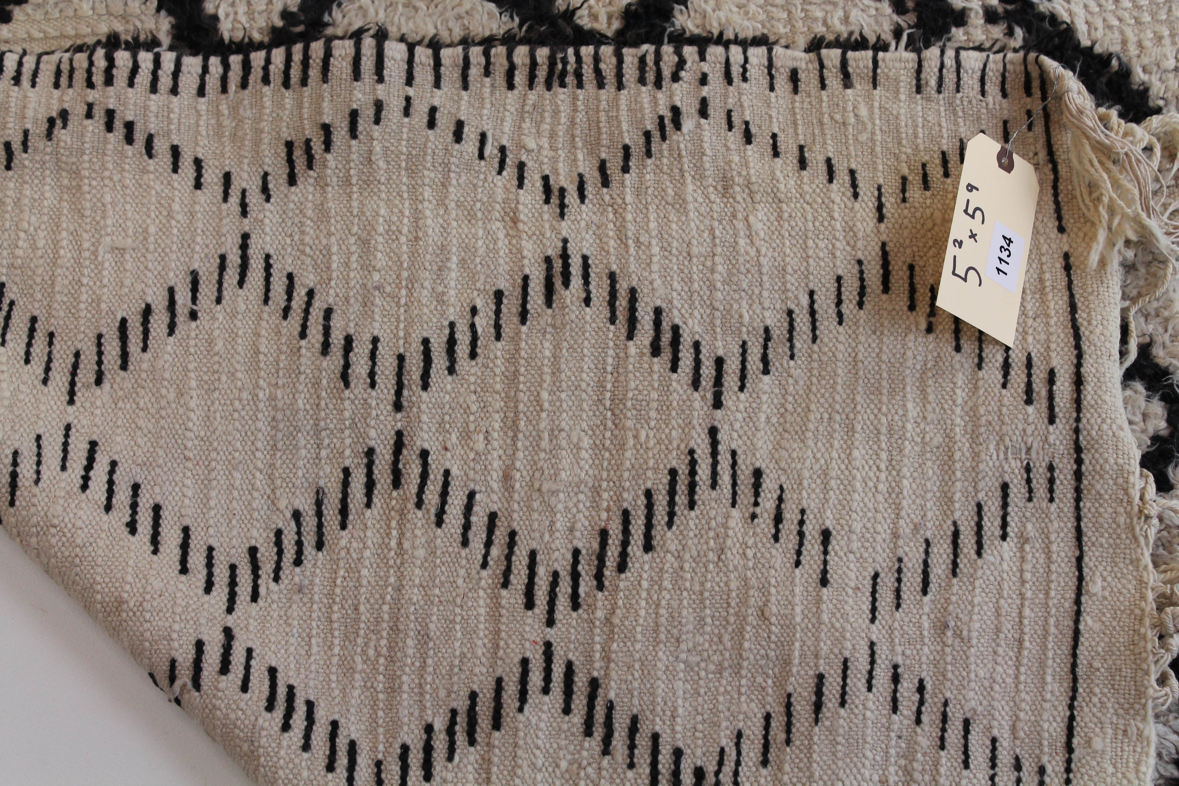 1134 Azilal with Taupe/Brown Diamonds Pattern