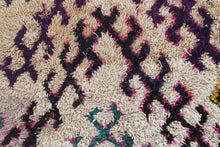 Load image into Gallery viewer, 1158 HighAtlas with Taupe/Black/Pink/Purple/Green V&#39;s Pattern