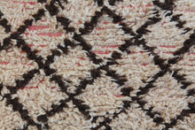 Load image into Gallery viewer, 1185 HighAtlas with Taupe/Black/Pink Diamonds Pattern