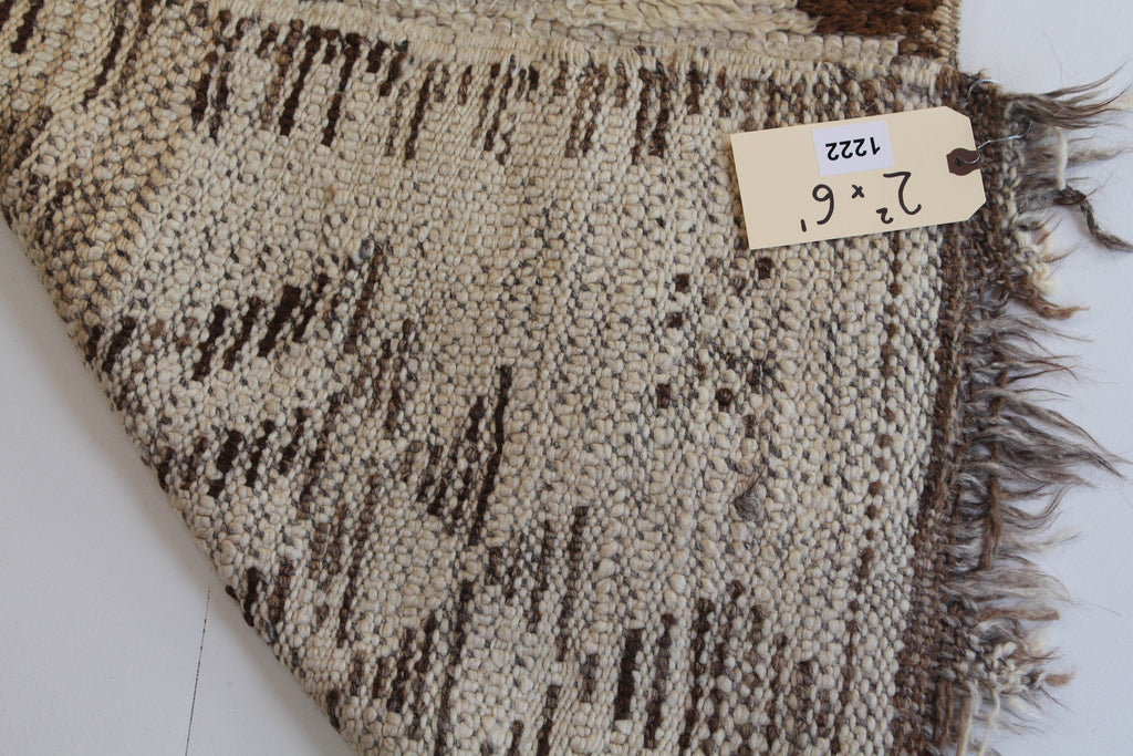 1222 Moulouya with Taupe/Brown Traingle Diamonds Pattern
