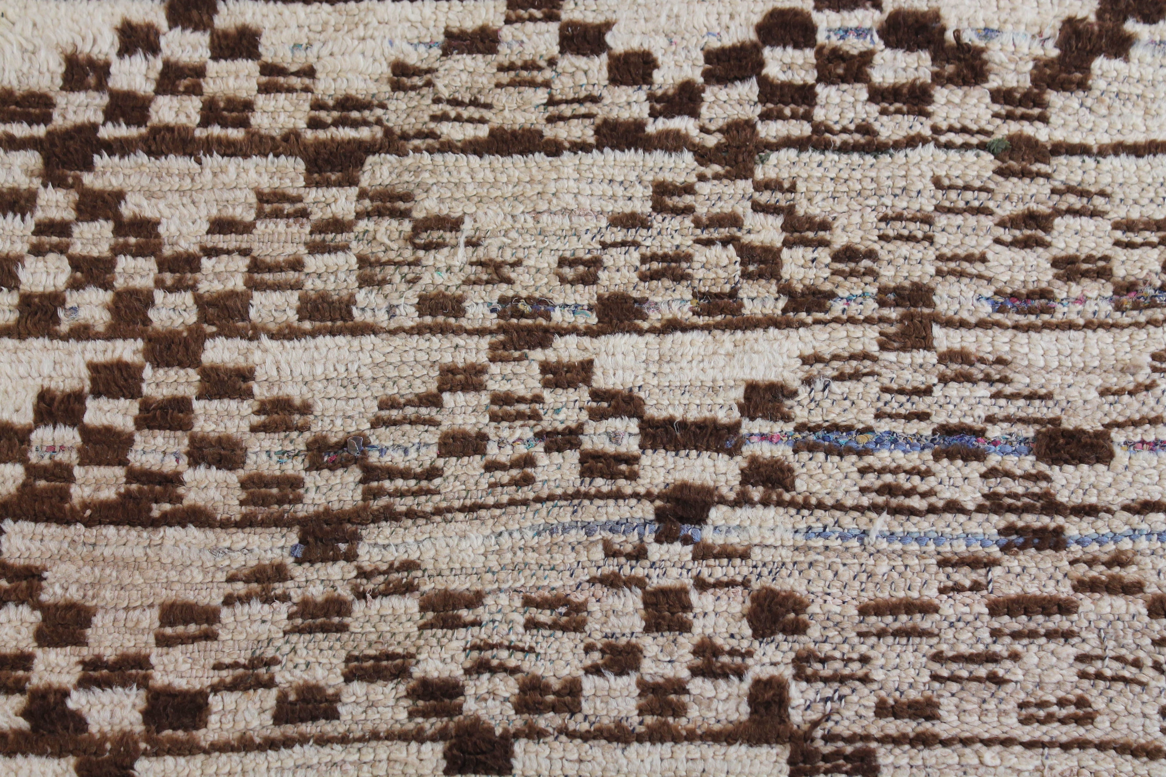1273 HighAtlas with Taupe/Brown Checkered Triangles Pattern