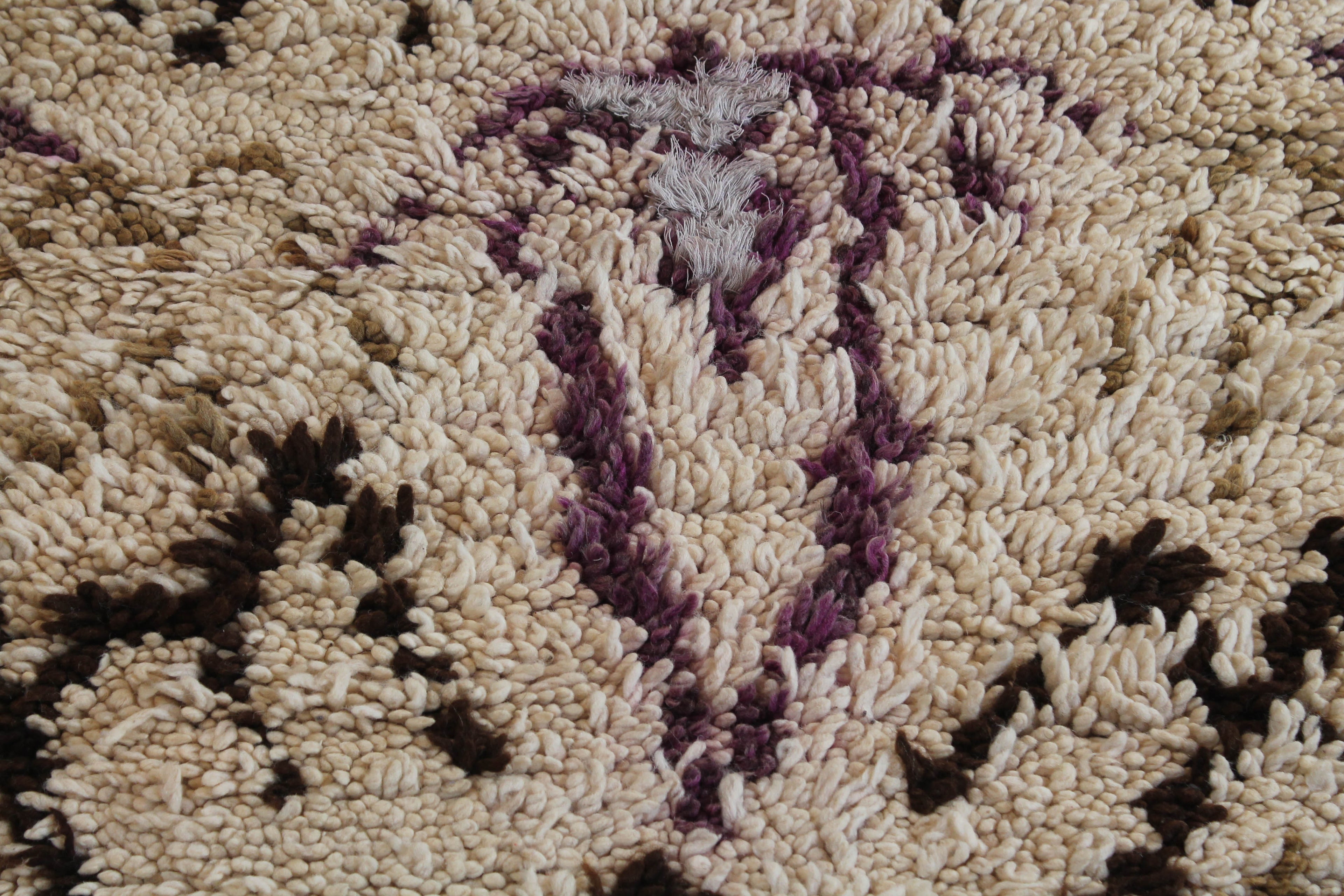 1276 HighAtlas with Taupe/Black/Purple Diamonds and V's Pattern (P11)