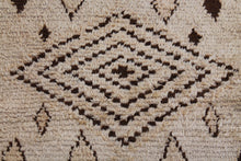 Load image into Gallery viewer, 1310 High Atlas with Taupe/Brown Diamonds Pattern