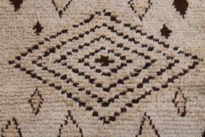 1310 High Atlas with Taupe/Brown Diamonds Pattern