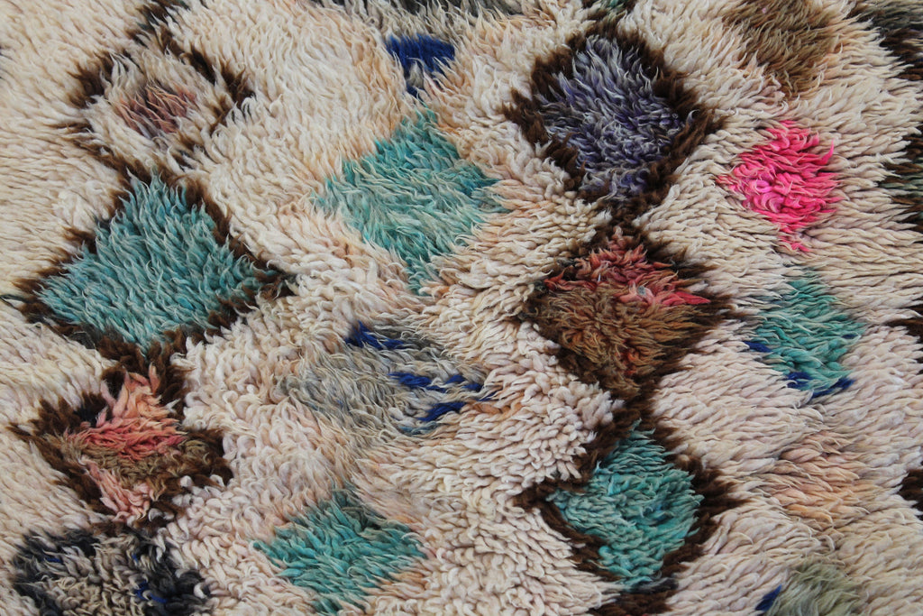 1327 Open East with Taupe/Brown/Blue/Pink Diamonds Pattern