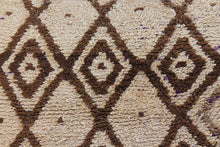 Load image into Gallery viewer, 1328 Moulouya with Taupe/Brown Diamonds Pattern