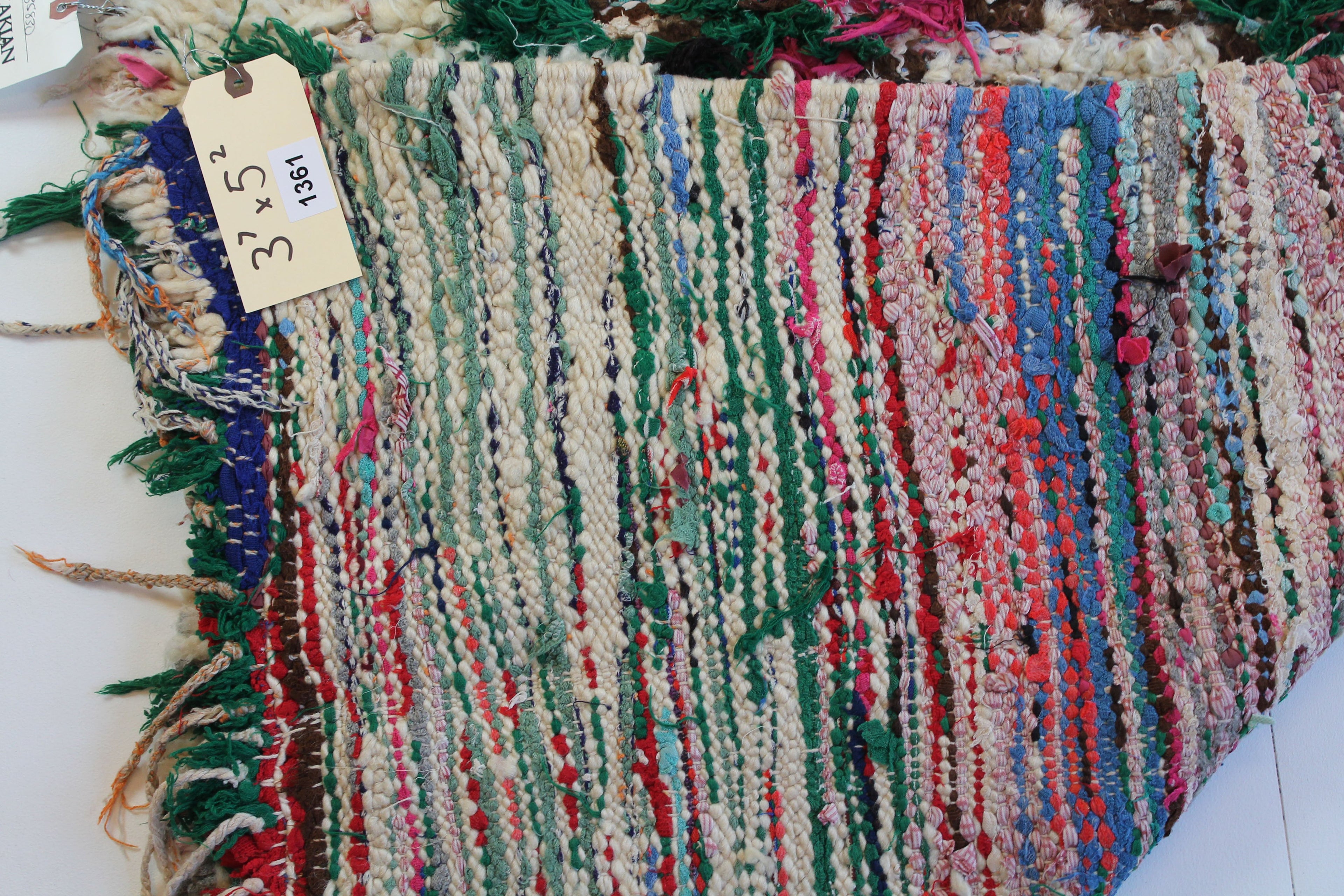 1361 Moulouya with Taupe/Green/Pink/Orange/Red Flat Diamonds Pattern