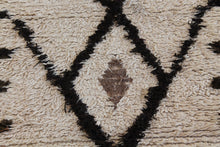 Load image into Gallery viewer, 1369 Moulouya with Taupe/Black/Brown Diamonds and Lines Pattern