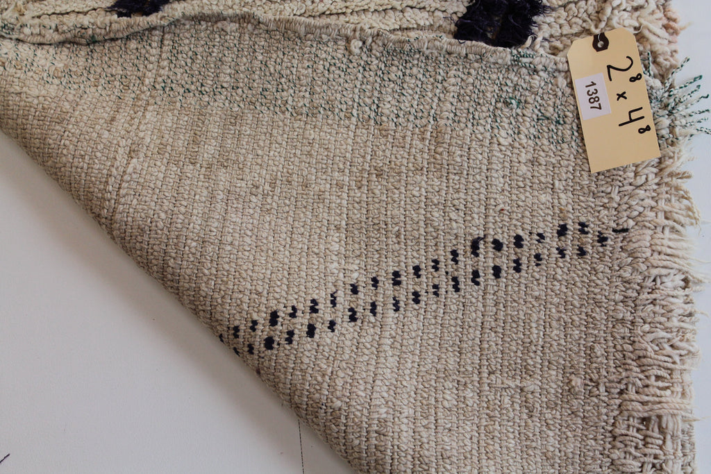 1387 Moulouya with Taupe/NavyBlue/Tan Diamonds and Various Patterns Pattern