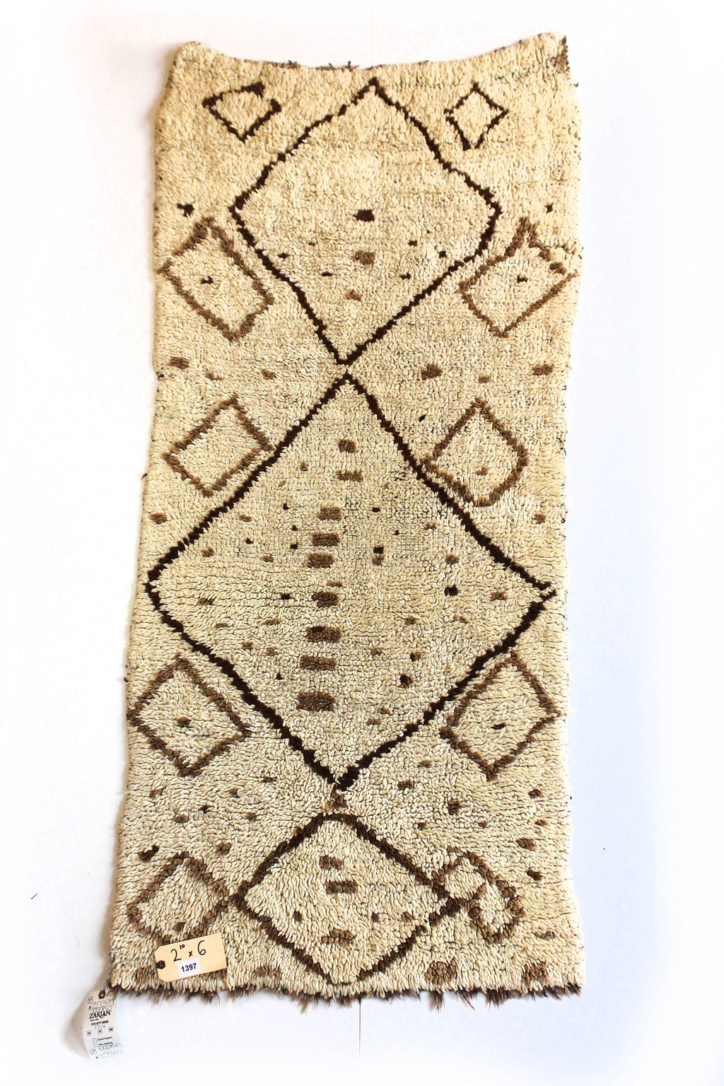 1397 Moulouya with Taupe/Brown Diamonds Pattern