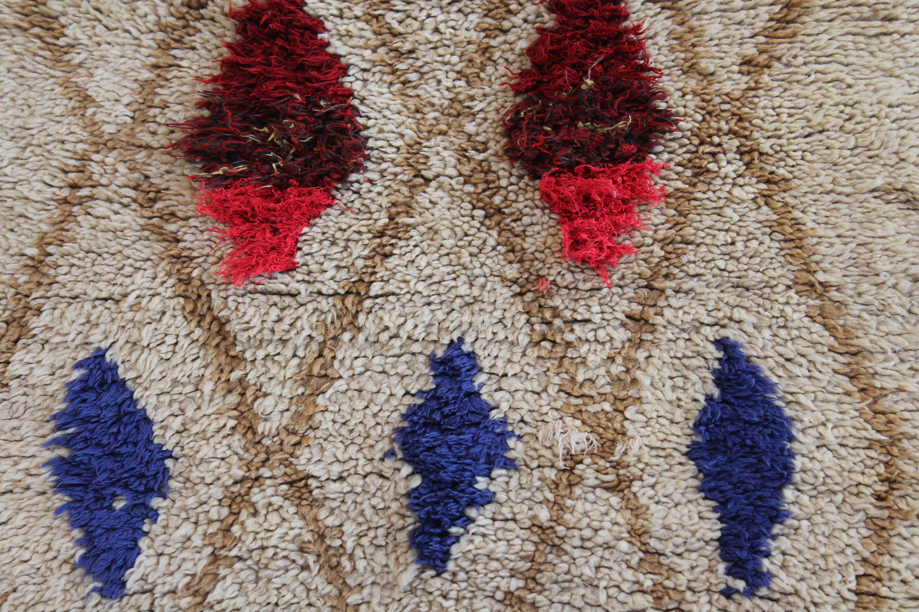 1401 Moulouya with Taupe/Brown/Red/Blue Diamonds Pattern