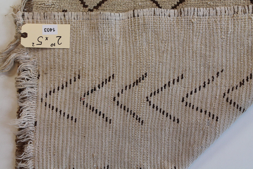 1403 HighAtlas with Taupe/Brown V's Pattern