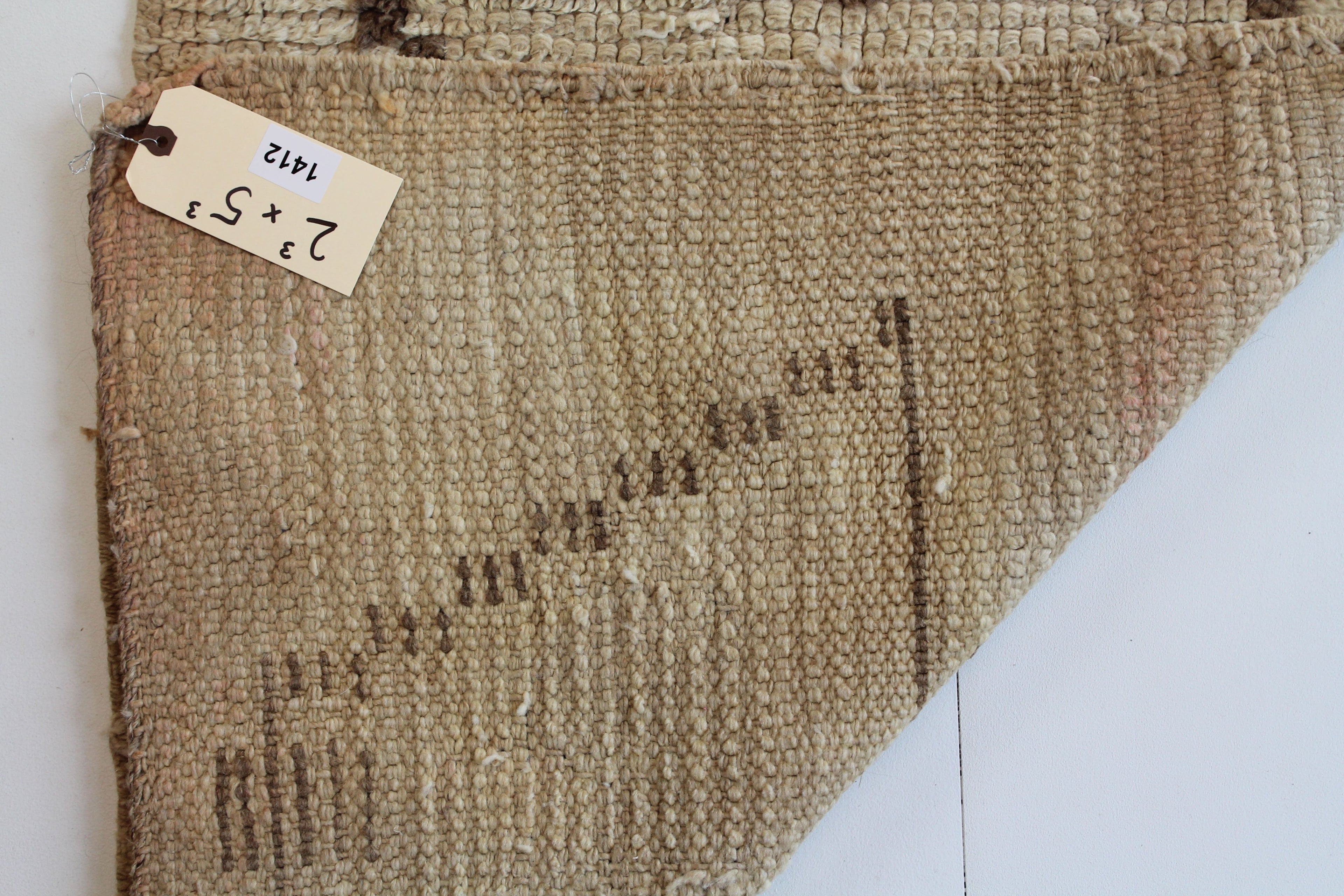 1412 HighAtlas with Taupe/Brown Triangles Pattern