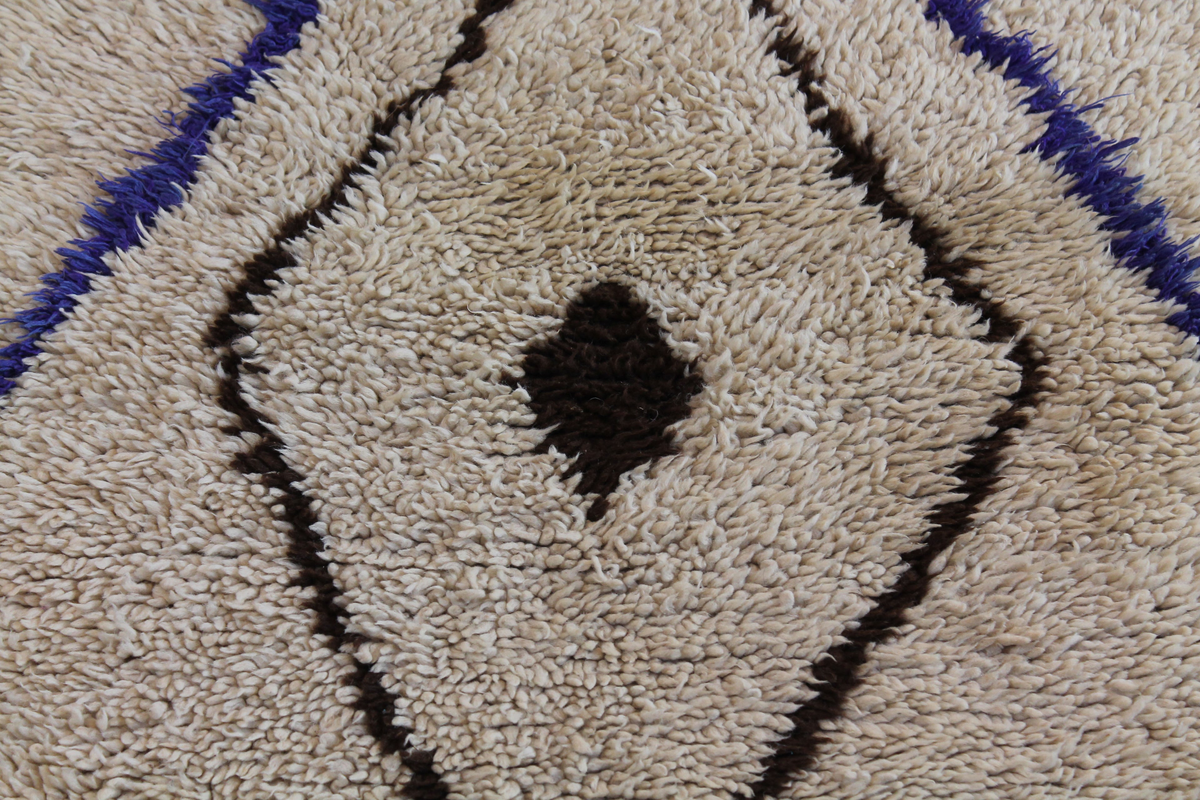 1437 Moulouya with Taupe/Black/Blue Diamonds Pattern
