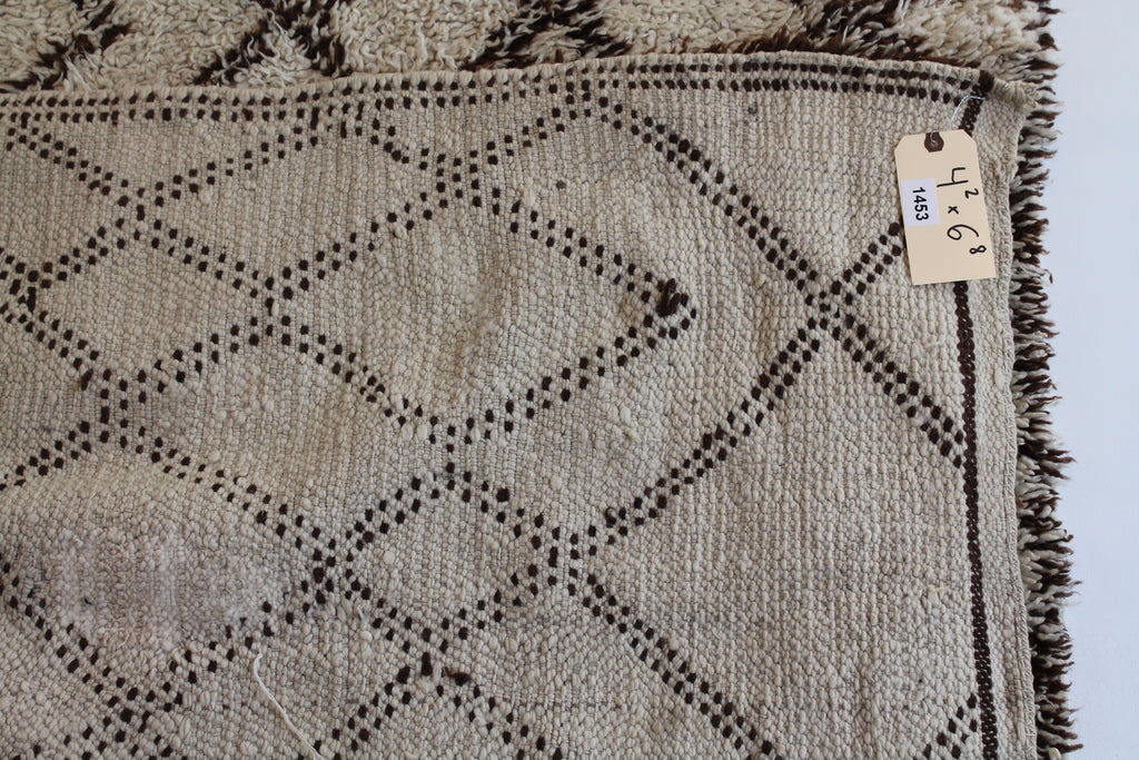 1453 Open East with Taupe/Yellow Diamonds Pattern  (P3)