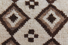 Load image into Gallery viewer, 1468 Open East with Taupe/brown Diamonds and Lines Pattern