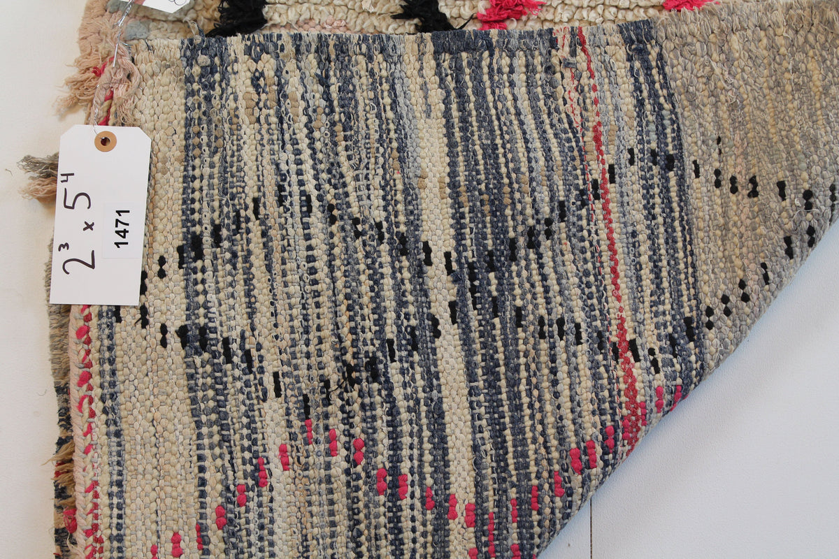 1471 Moulouya with Taupe/Brown/Black/Tan Diamonds Pattern (P4)