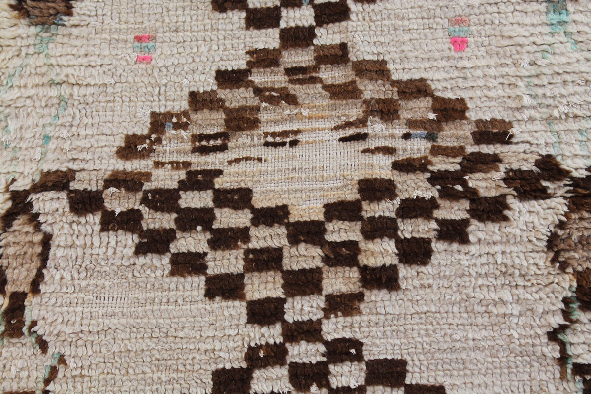 1489 HighAtlas with Taupe/Brown Diamonds Pattern