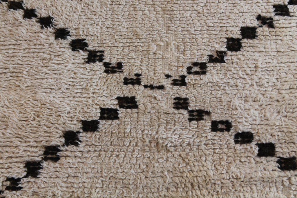 1509 Moulouya with Taupe/Brown/Blue/Red Diamonds and lines Pattern