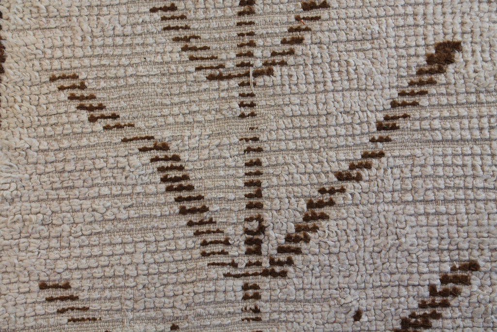 1520 Moulouya with Taupe/Brown Diamond Pattern Pattern