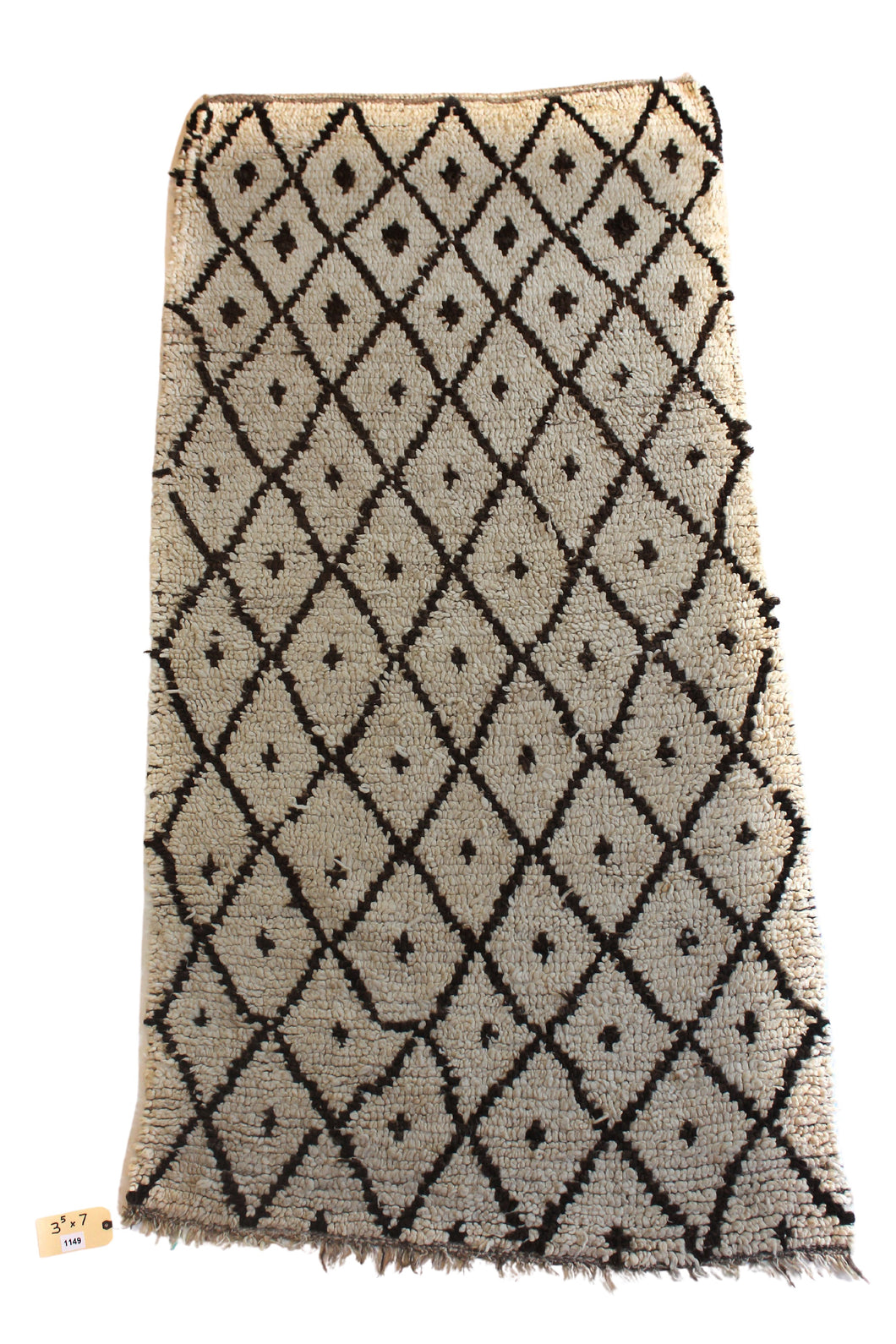 1149 Moulouya with Taupe/Brown Diamonds and Dots Pattern