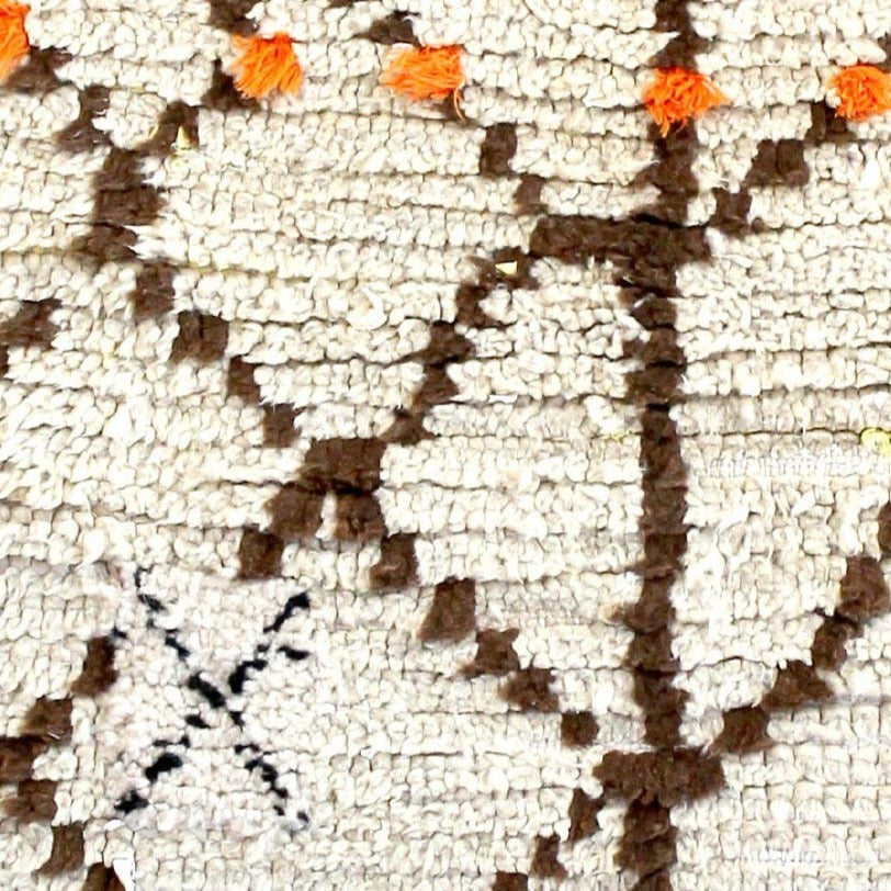 1040 HighAtlas with cream brown diamonds/zig-zags w orange dots Pattern