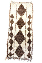 Load image into Gallery viewer, 1047 Moulouya with white brown diamonds big and small Pattern